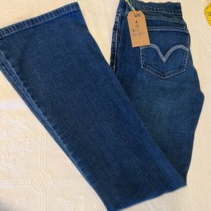 Levi’s 524 boot cut
